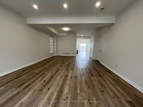 5th image of 343 Edgehill Dr