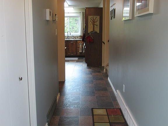 4th image of 904 Centre STREET