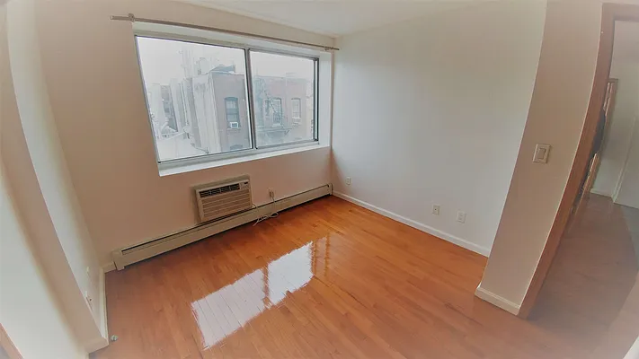 Rented by Downtown Mgt & Realty LLC | media 13