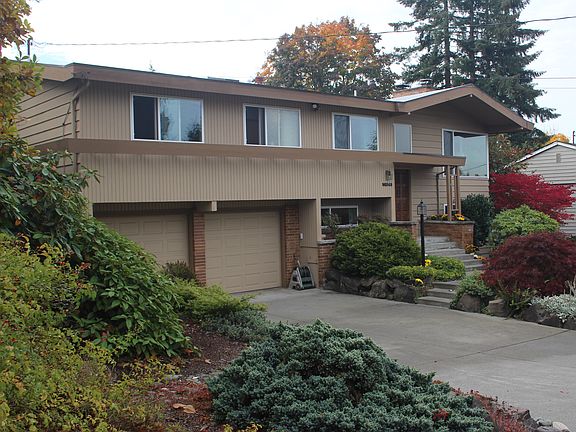 4th image of 15243 NE 3rd Pl