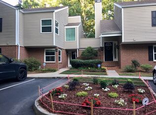 16 Dunwoody Springs Dr NE, Atlanta, GA 30328