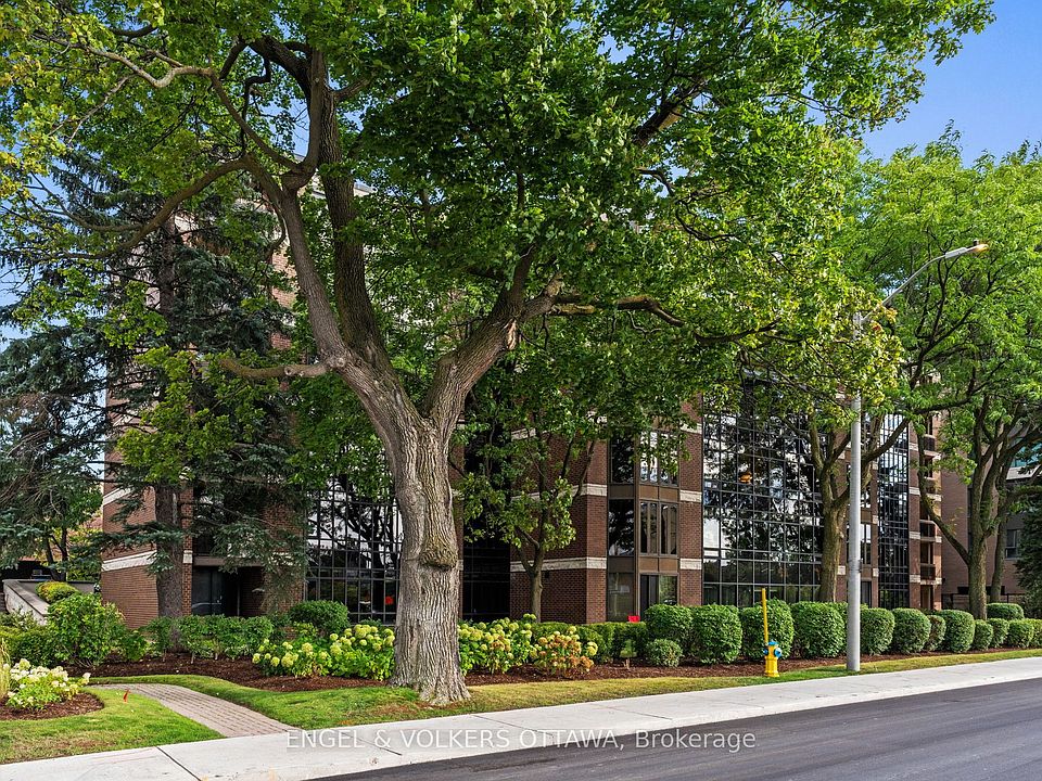 1st image of 111 Echo Dr #406