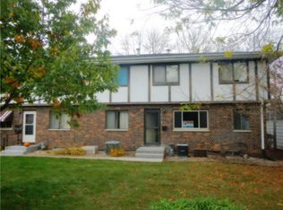 806 36th St SE APT 1, Cedar Rapids, IA 52403