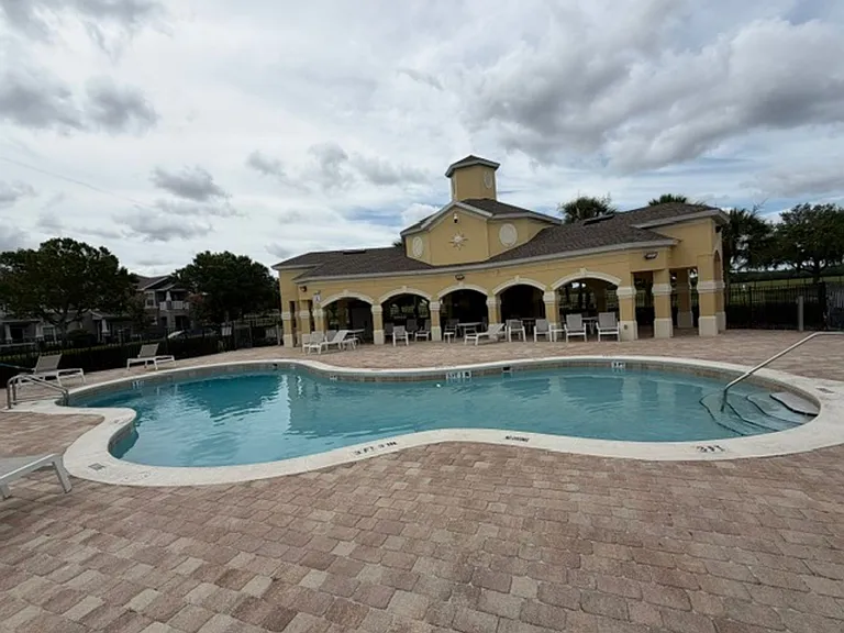 9118 Sabal Pine Way — Photo 21