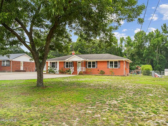 4th image of 363 Forest Knolls Road