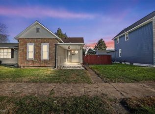 398 N 11th St, Newark, OH 43055