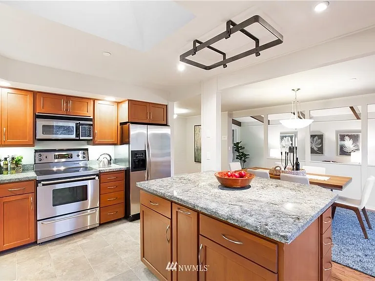 13348 NE 80th St — Photo 14