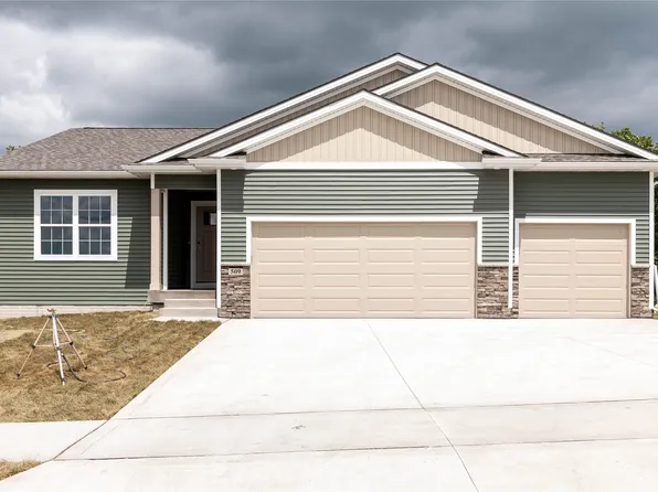 509 NE Madison Ave, Elkhart, IA 50073