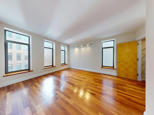 346 Coney Is Avenue image 12 of 25