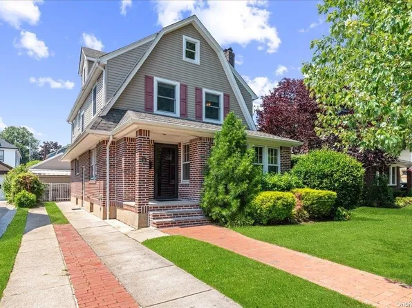 36 Beech Street, Floral Park, NY 11001