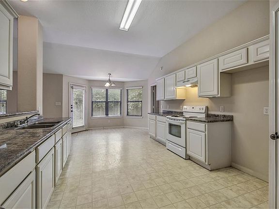 4th image of 12046 Mustang Ave