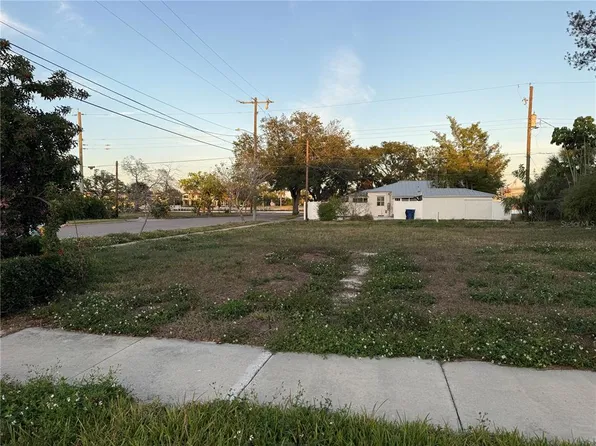 401 Columbia Dr Lot 23, Tampa, FL 33606