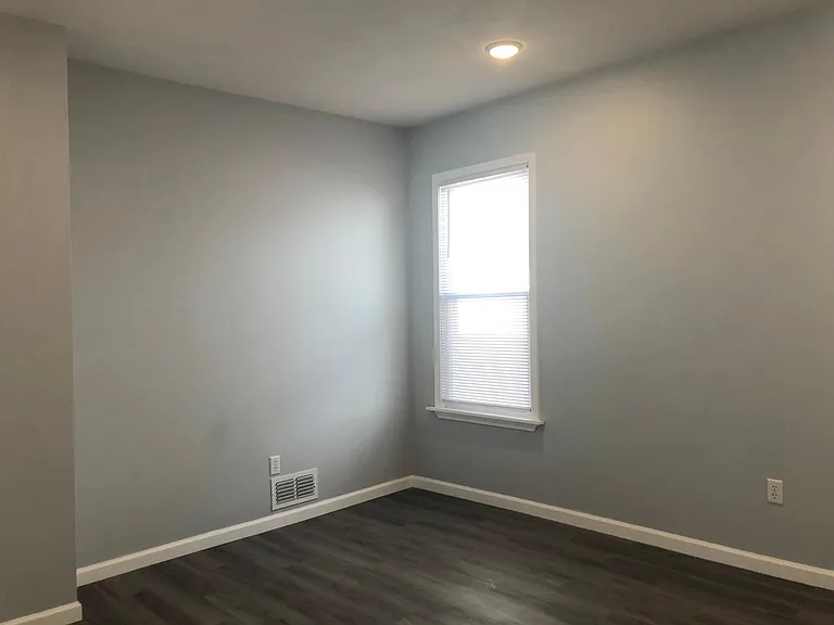 302 Oak St #3 — Photo 12