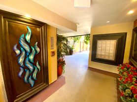 NoHo Liv Apartments
