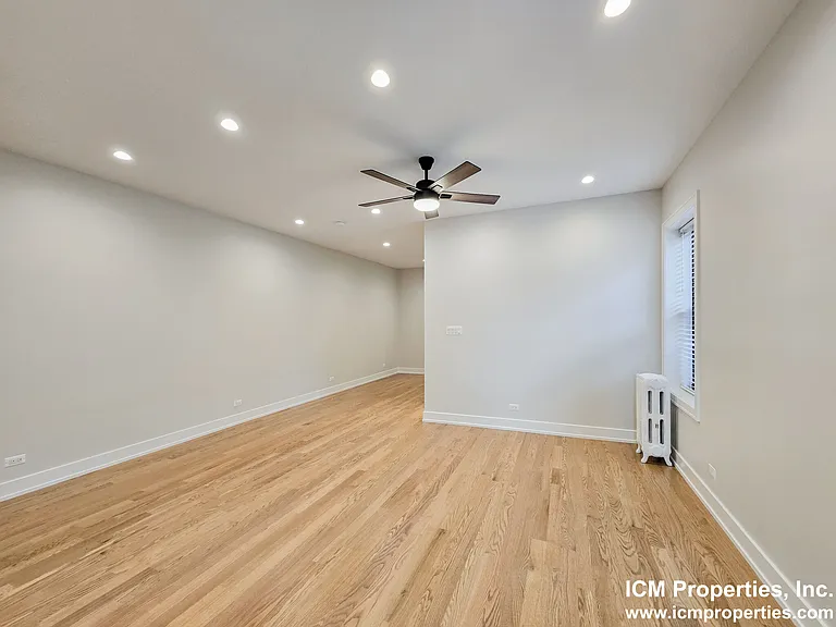 4949 N Oakley Ave #3 — Photo 8