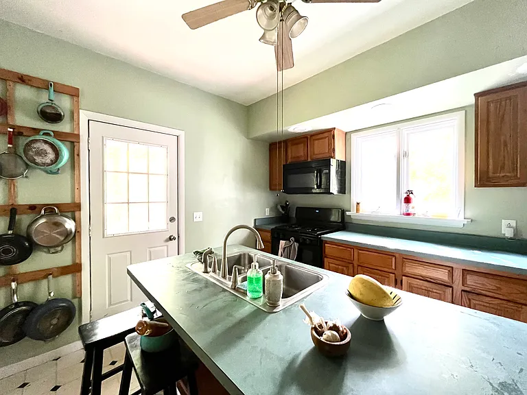 15 Grandview Ter — Photo 4