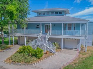 641 N Mayo St, Crystal Beach, FL 34681