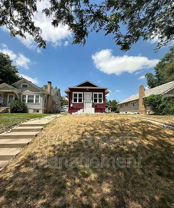 1st image of 2037 8th Ave