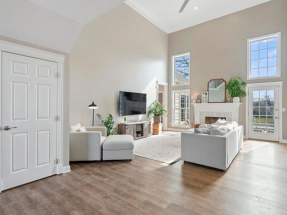 3rd image of 6881 Addenbrook Blvd