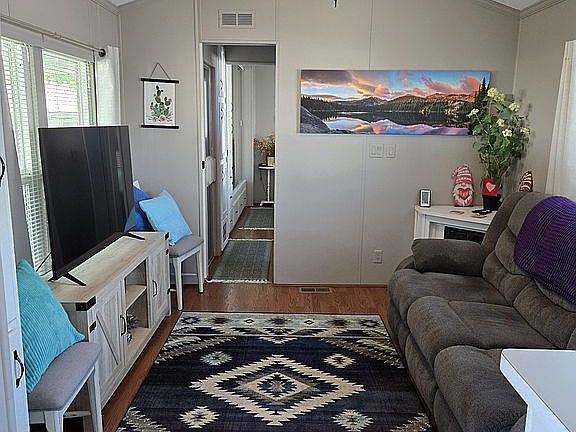 4th image of 400 N Plaza Dr #315
