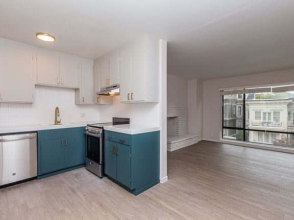 5th image of 2171 Pacific Ave #203