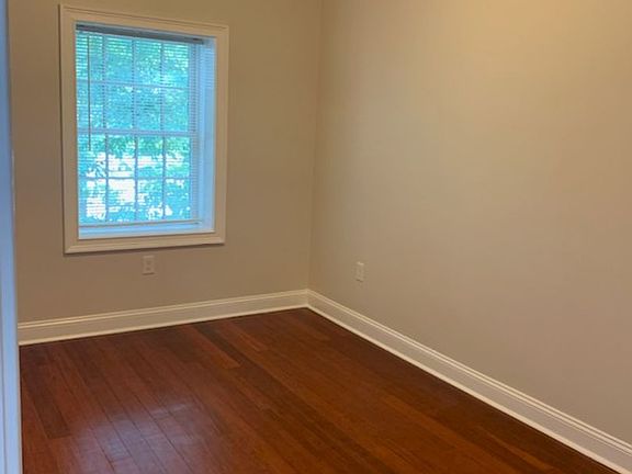 4th image of 60 Crompton Ave APT 202