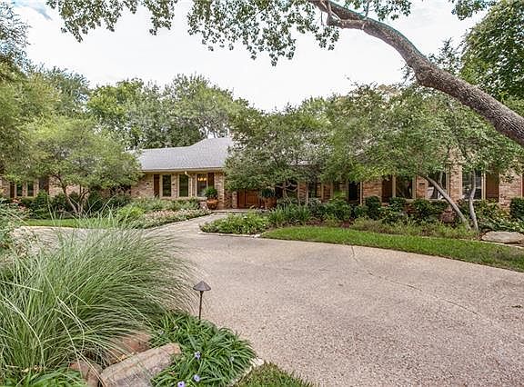 2nd image of 6837 Cliffbrook Dr
