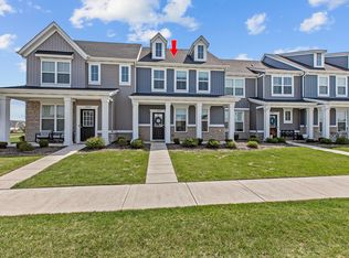 11807 Rhode Island St, Crown Point, IN 46307