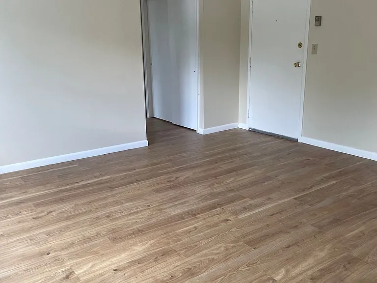 46 Hawthorne St — Photo 6