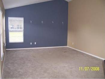 3rd image of 1037 Seneca Trl