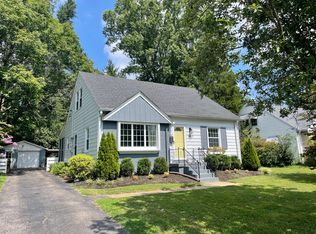 3907 Plymouth Rd, Saint Matthews, KY 40207