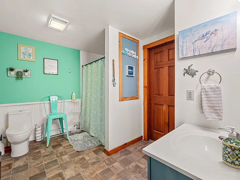 2766 Elmore Rd #B — Photo 23