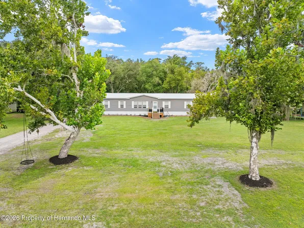 4045 Loury Dr, Zephyrhills, FL 33543