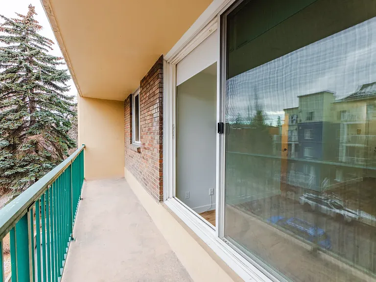 510 21st Ave SW — Photo 31