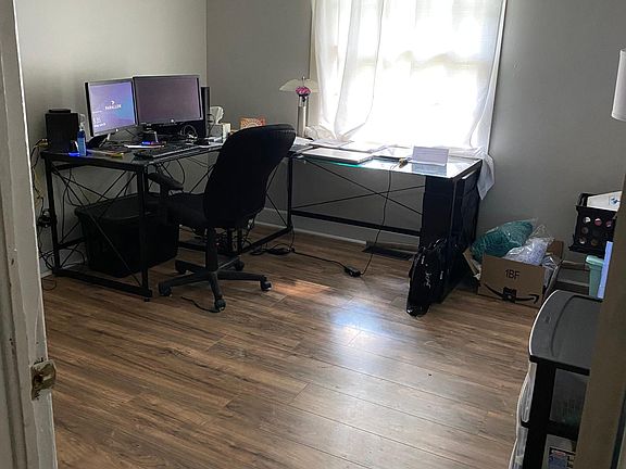 2nd image of 305 Webbmont Cir