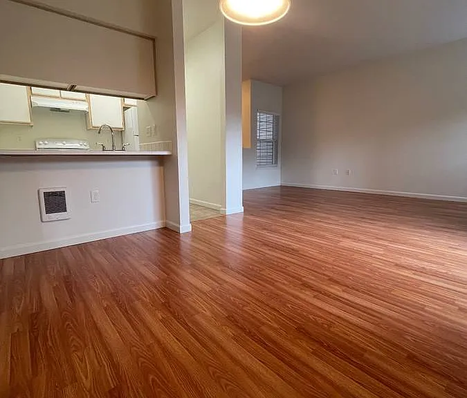 Fountain Valley Apartments — Photo 34
