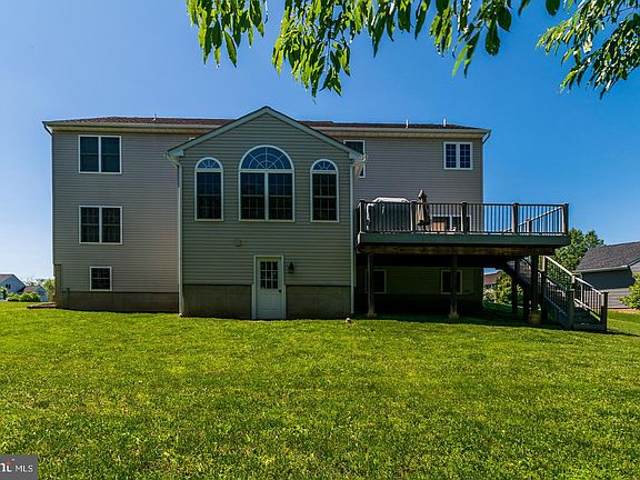 2nd image of 350 Berkshire Dr