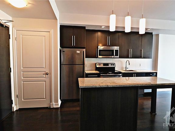 3rd image of 238 Besserer St #609