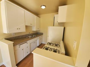 11979 Rochester Ave APT 4, West Los Angeles, CA 90025