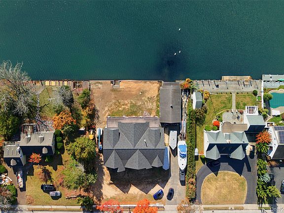 2nd image of 4530 Merrick Road