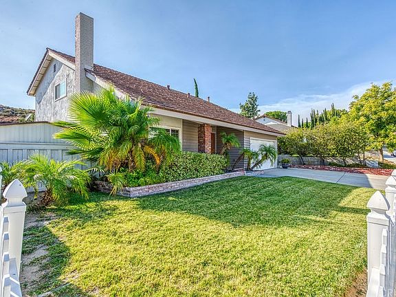 2nd image of 29065 Lotusgarden Dr