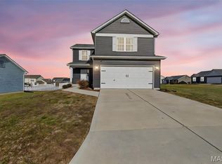 897 Mohawk Ct, Warrenton, MO 63383