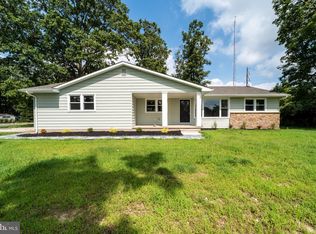 2 Rainbow Ter, Pittsgrove, NJ 08318