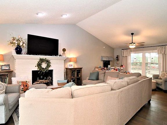 4th image of 5406 Fielding Manor Dr