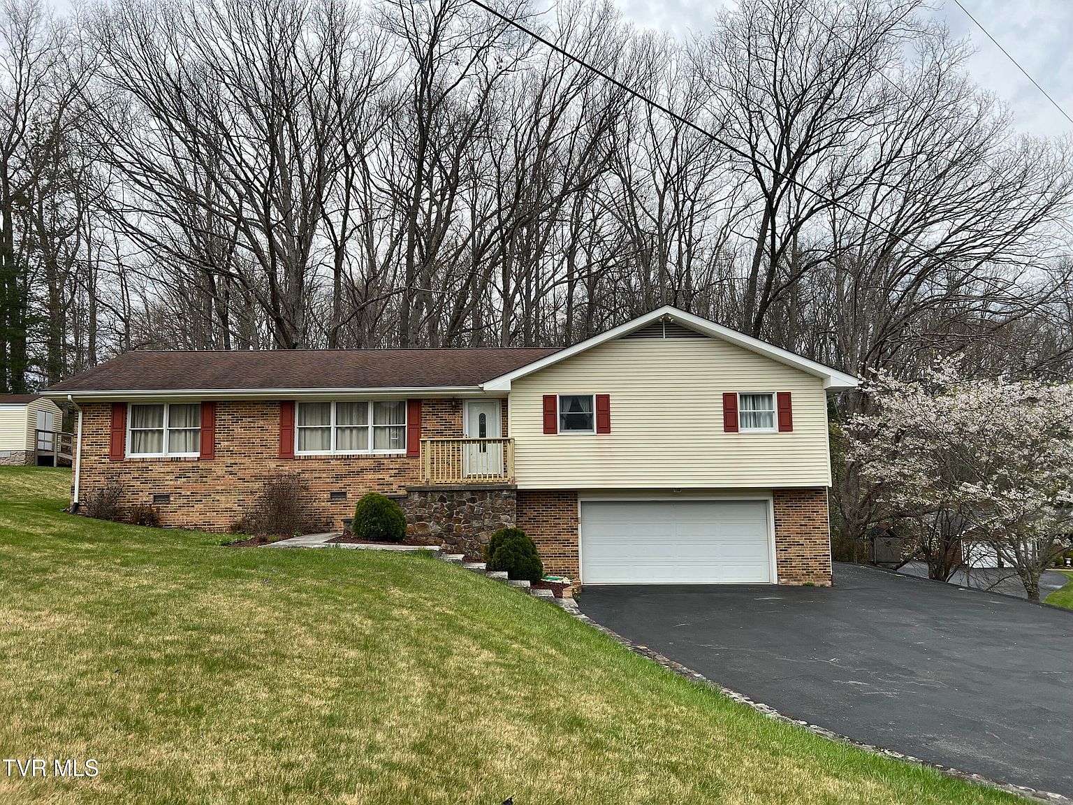 648 Blanton Ave NE, Wise, VA 24293 | Zillow