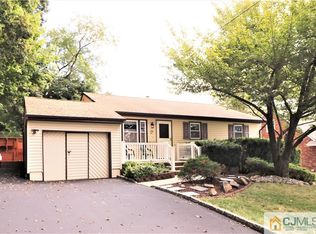 66 7th St, Edison, NJ 08837