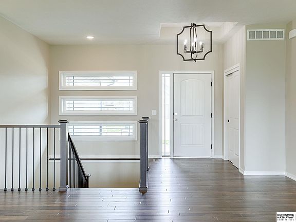 4th image of 5110 N 208th Ave