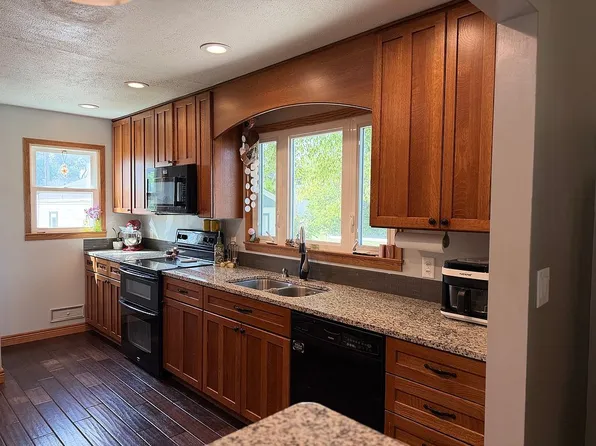 315 E 5th St, Curtis, NE 69025