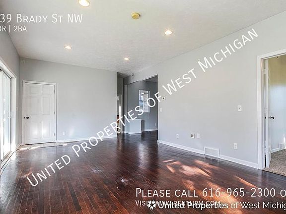 4th image of 339 Brady St NW