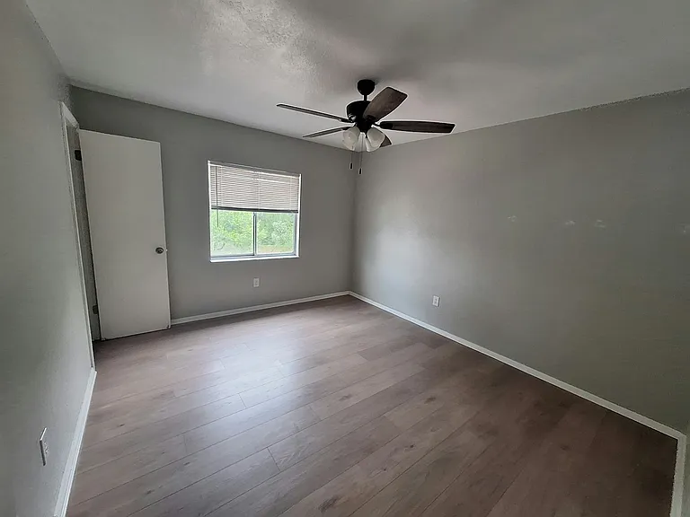919 E Orange St #B — Photo 24